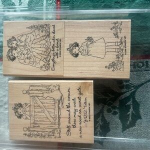 Wooden Stamps with Little Girls Illustrations (3)